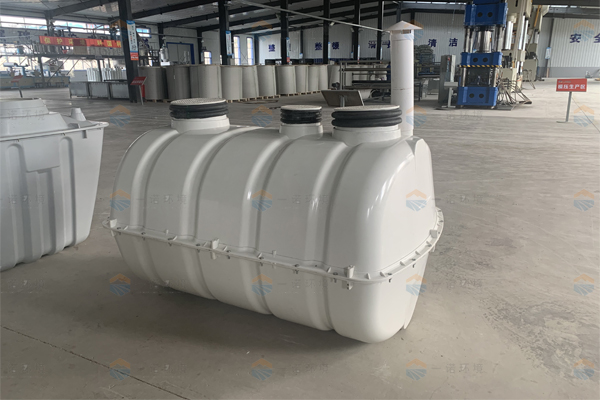 安裝三格式化糞池的時(shí)候要注意到哪幾個(gè)事項(xiàng) 安裝三格式化糞池的時(shí)候要注意到哪幾個(gè)事項(xiàng)